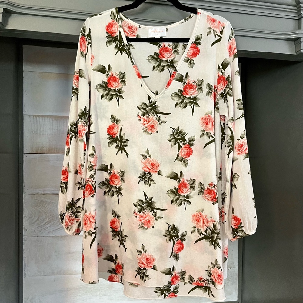 EMBRACE women’s top
